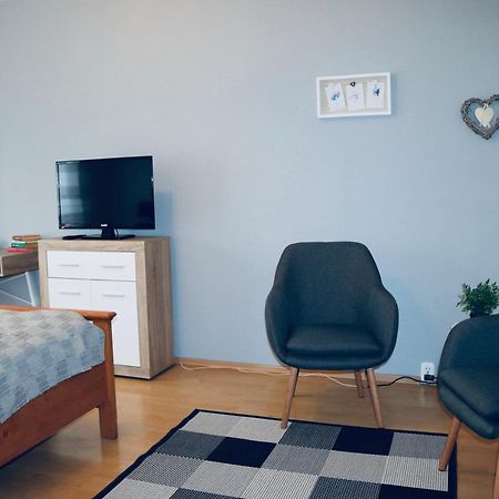 Szabadsag Apartman เปตช์ ภายนอก รูปภาพ