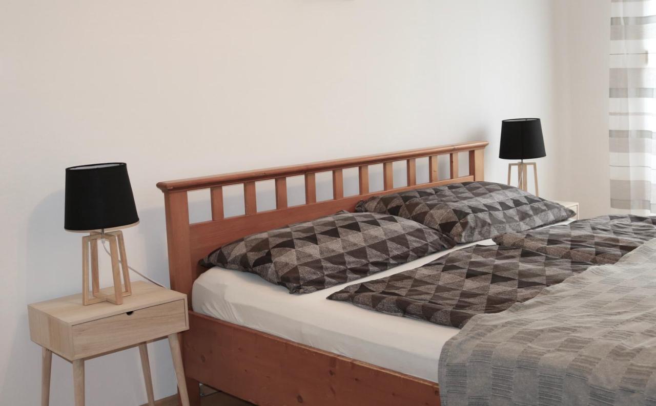 Szabadsag Apartman เปตช์ ภายนอก รูปภาพ